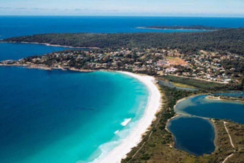 The Tin Shed Couples Accommodation At Bay Of Fires Binalong Bay Exterior foto